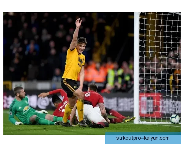 狼队中场组织状态回暖，近期表现稳健值得关注